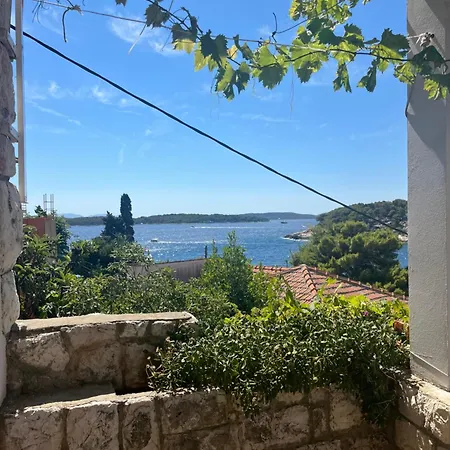 Bicanic * Hvar Town